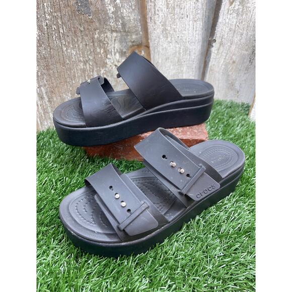 CROCS Brooklyn Buckle Black Platform Sandals Women's 8 - Picture 1 of 7